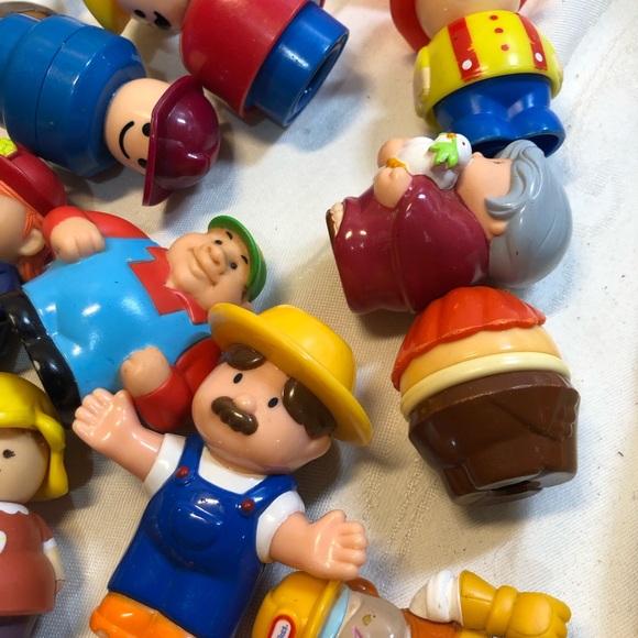 Lot Of 32 Vintage Toy People Little Tikes Mega Blocks Fisher Price - Picture 7 of 14